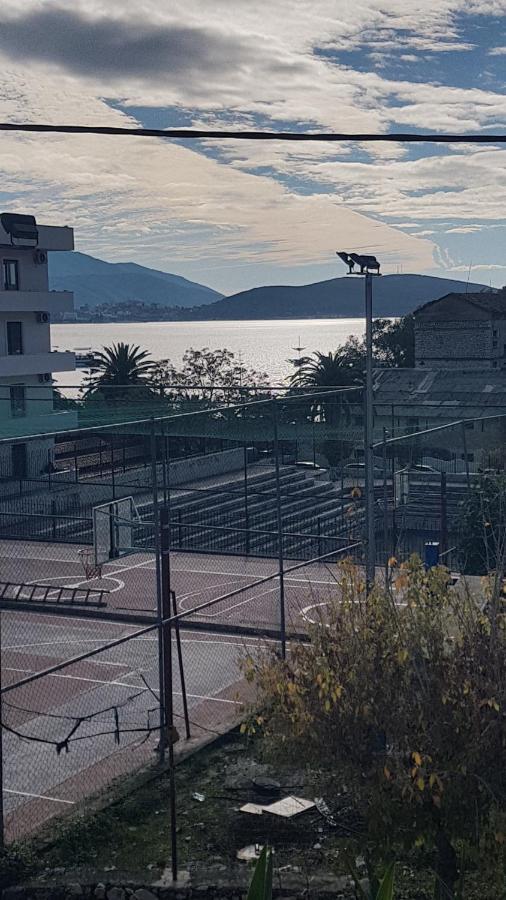 Aralis Rooms Sarandë Exterior foto